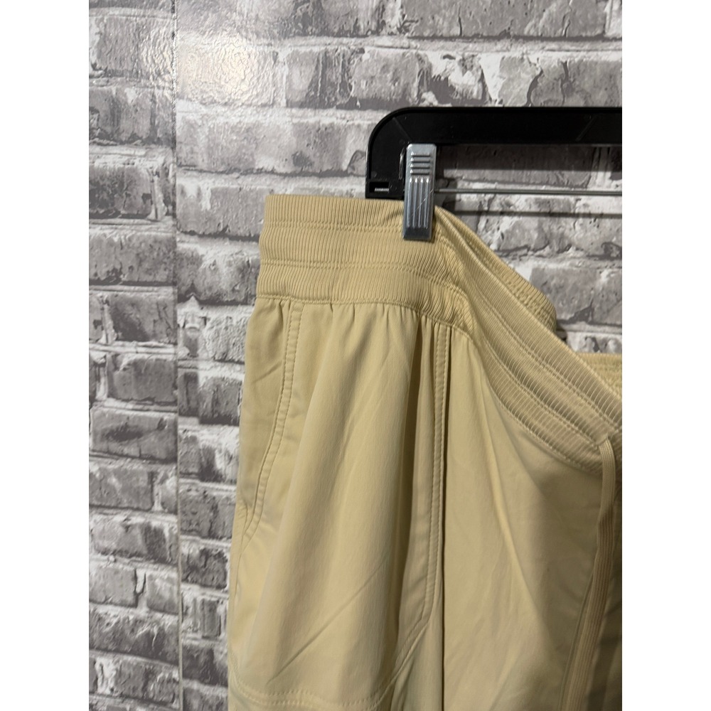 The North Face Women Aphrodite Motion Capri Pants Tan Khaki 3XL NWT - Picture 3 of 5